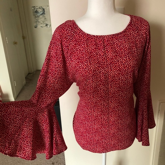 NWOT Lauren Conrad flutter sleeve top!! XL - Picture 2 of 4